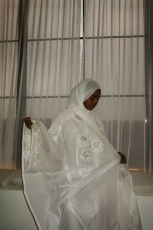 Aloura White