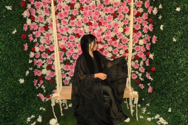 Aloura Black